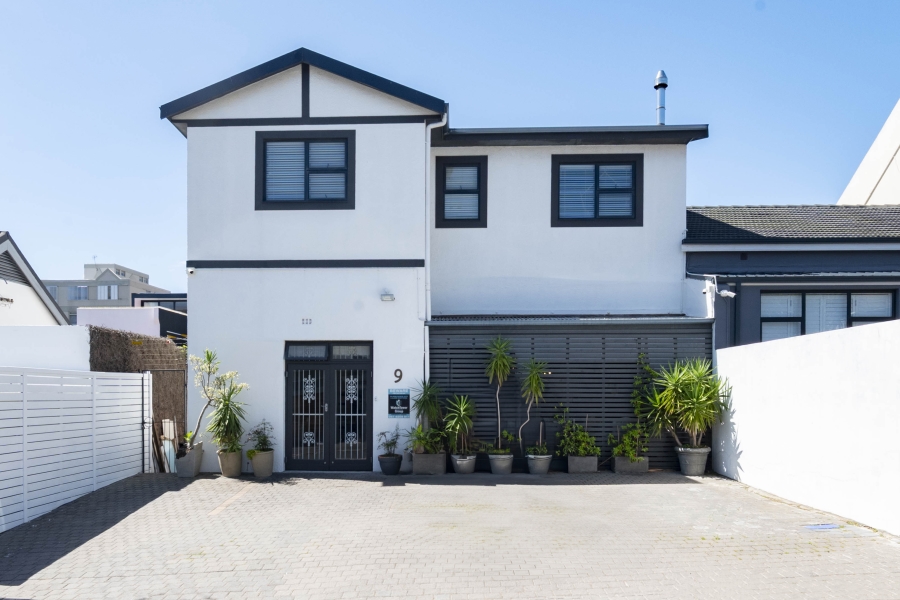 To Let 3 Bedroom Property for Rent in Sea Point Western Cape